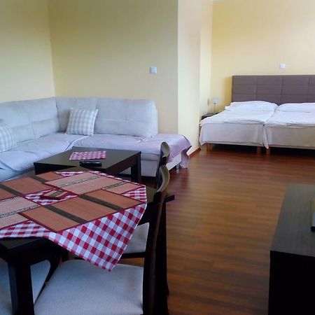 Guest House Mladost Prešov المظهر الخارجي الصورة